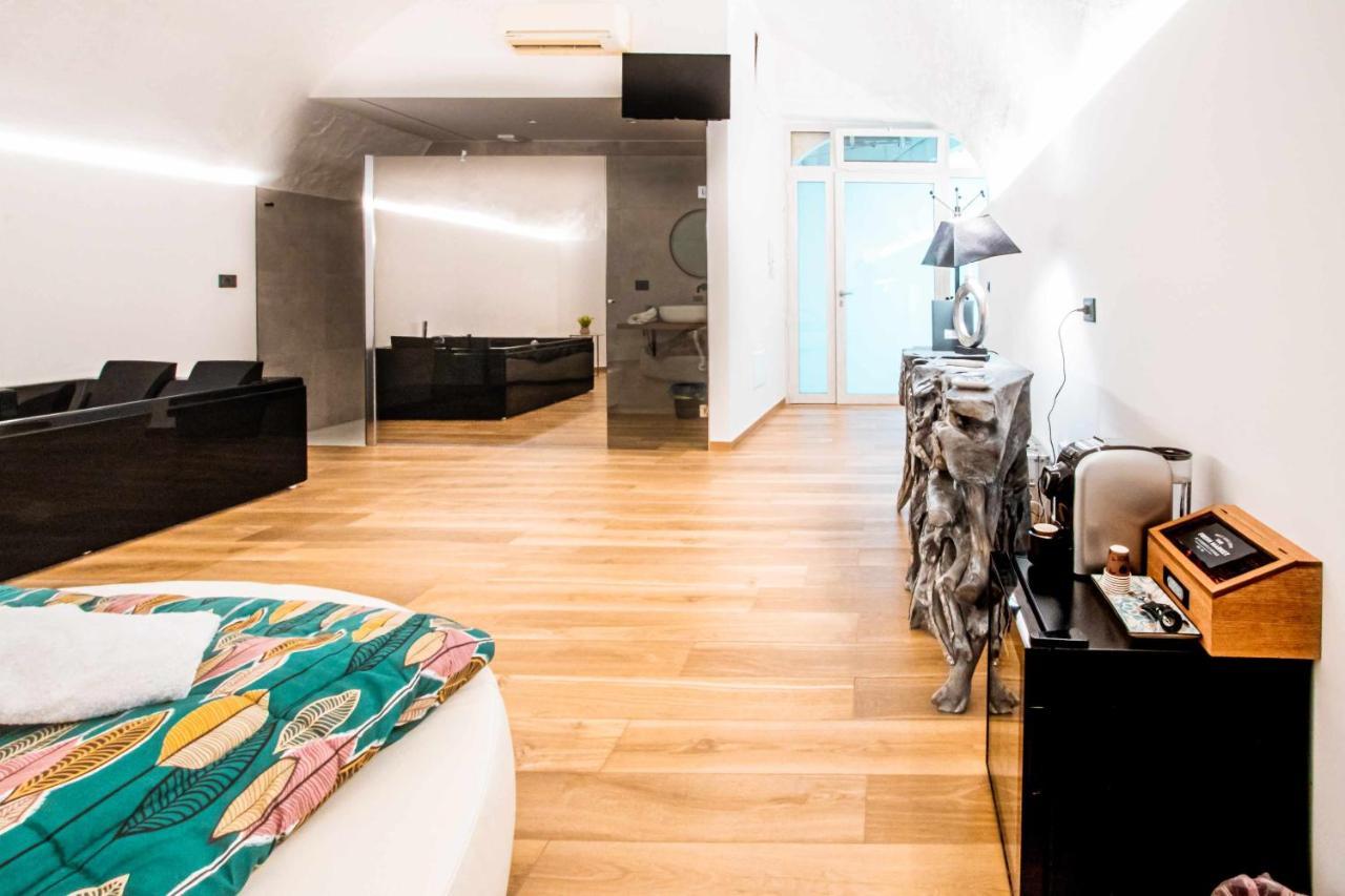 Basilica Suite Bari Exterior photo